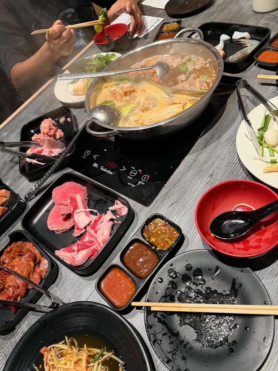 Thai Hot Pot with Meats